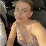 studentessa diplomata al liceo classico impartisce lezioni di italiano per elementari e medie, letteratura italiana per superiori